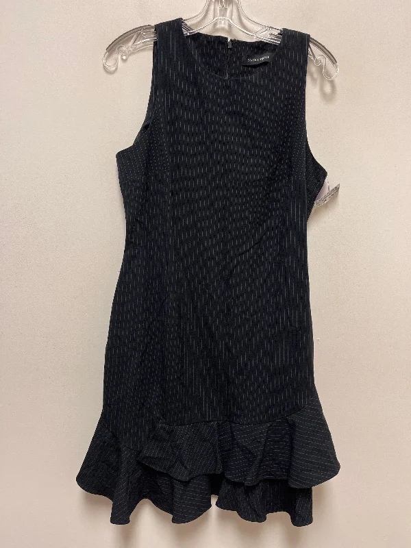 Women's Sleeveless DressesStriped Pattern Dress Work Ivanka Trump, Size M