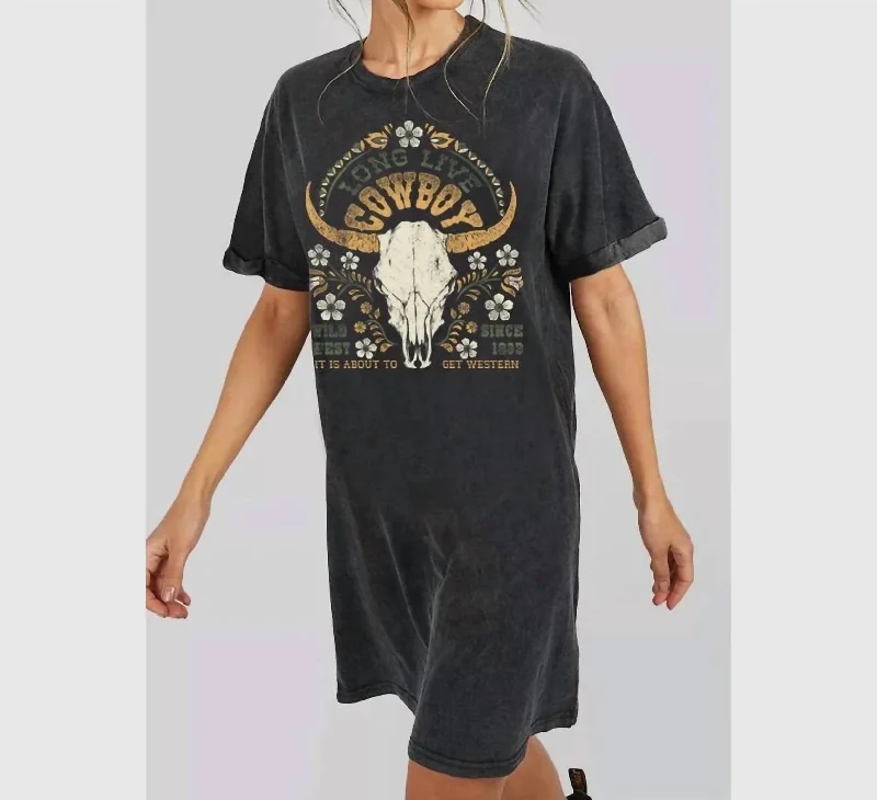 Women's Blouse with Short SleevesLong Live Cowboy Graphic Mineral Tee Shirt Dress In Washed Black