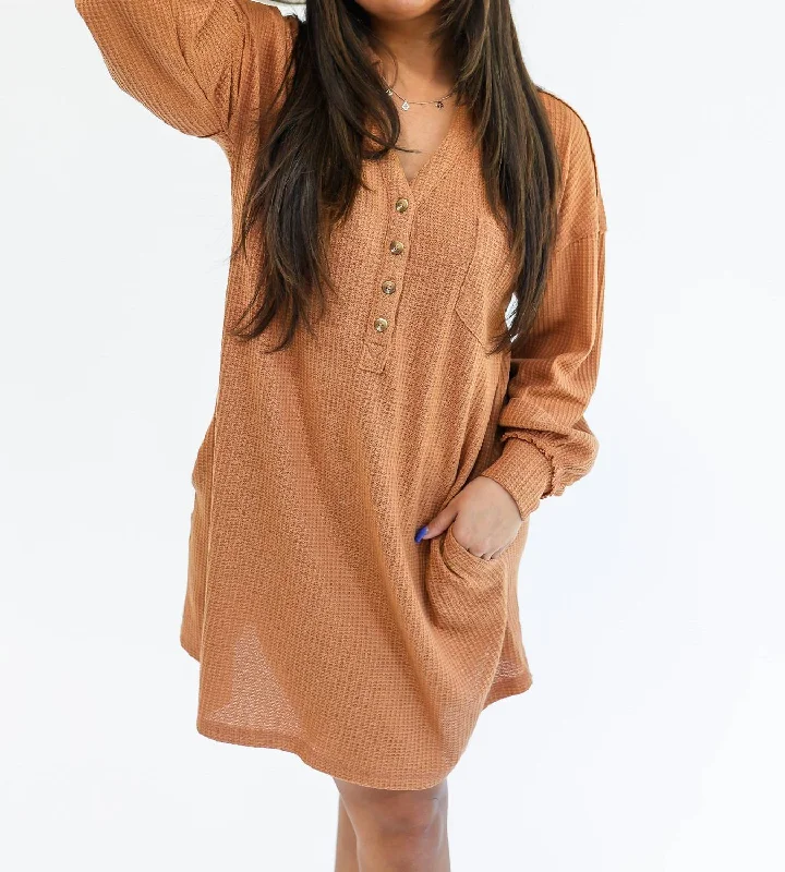 Women's Blouse with SleevelessEasy Days Waffle Tee Dress In Camel