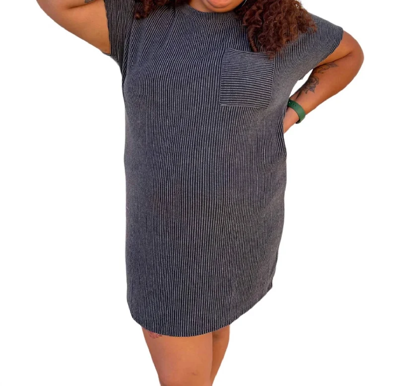 Women's Blouse with Sweetheart CollarMaggie Tee Shirt Dress Plus In Charcoal