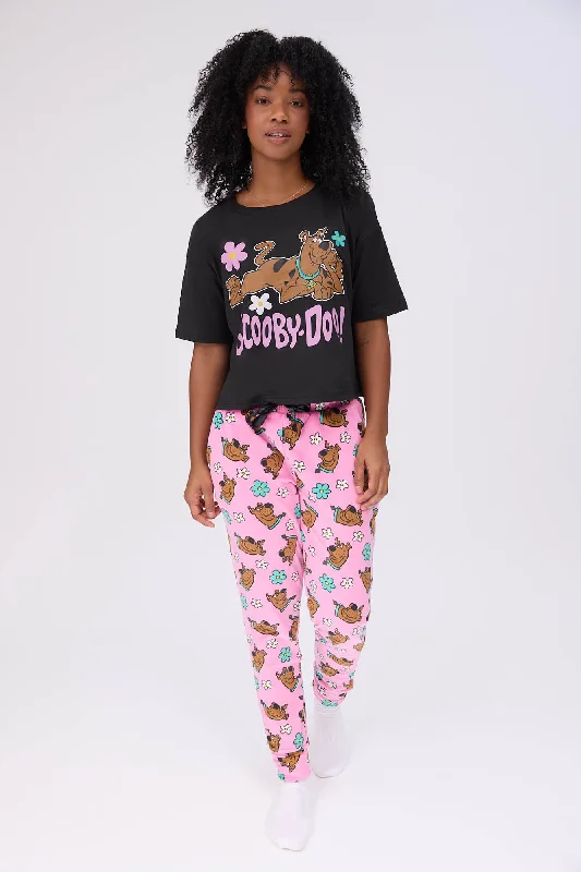 women's pajamas with a cozy, warm feelScooby-Doo! Pajama Tee And Jogger 2-Piece Set