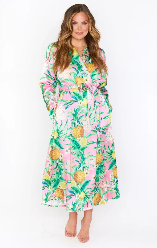 women's pajamas for those who cherish their bedtime routinesRobbie Robe ~ Hannahs Pineapple Dream